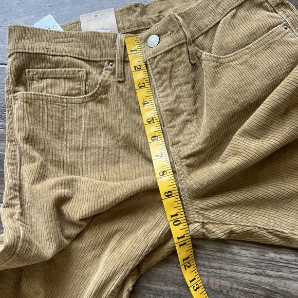 Levis 314 Shaping Straight NWT Mid Rise Corduroy Jeans Brown Size 30 (32) x30 - Picture 7 of 9